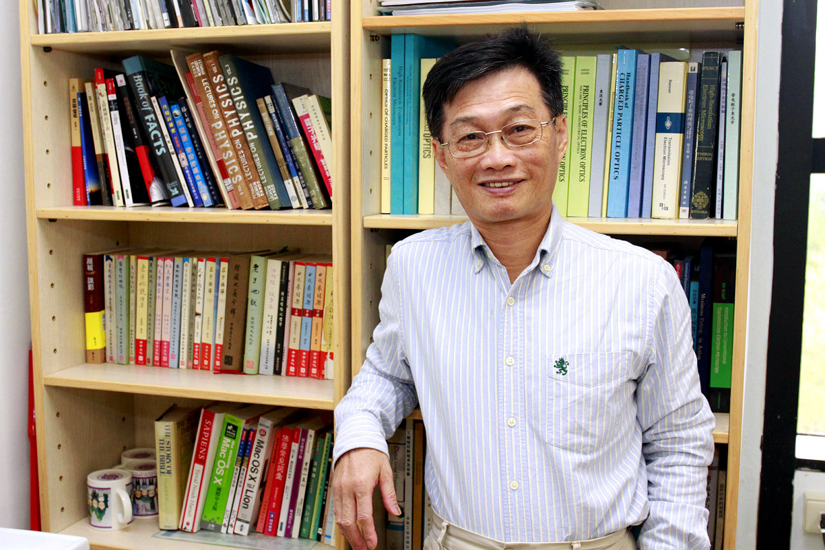 工科系陳福榮教授與國際研究團隊成功解析奈米顆粒3D原子結構