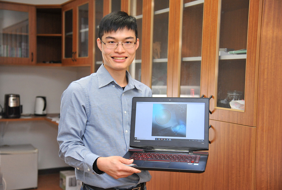本校光電所劉昌樺老師研發出世界上最薄的介電質超平面透鏡