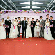 c清華首次舉行校友集團結婚 甜蜜及溫馨