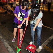 c「宵夜街封街」歡慶校慶  兼顧環保