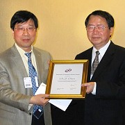c陳力俊校長榮獲美國電化學學會2010年電子與光子學門獎