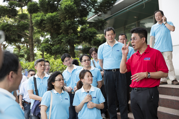 AOI台灣分公司祥茂光電林口新廠開工典禮，林誌祥(圖右)發表演說勉勵管理團隊。