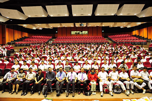 本校至新加坡立化高中進行招生宣傳