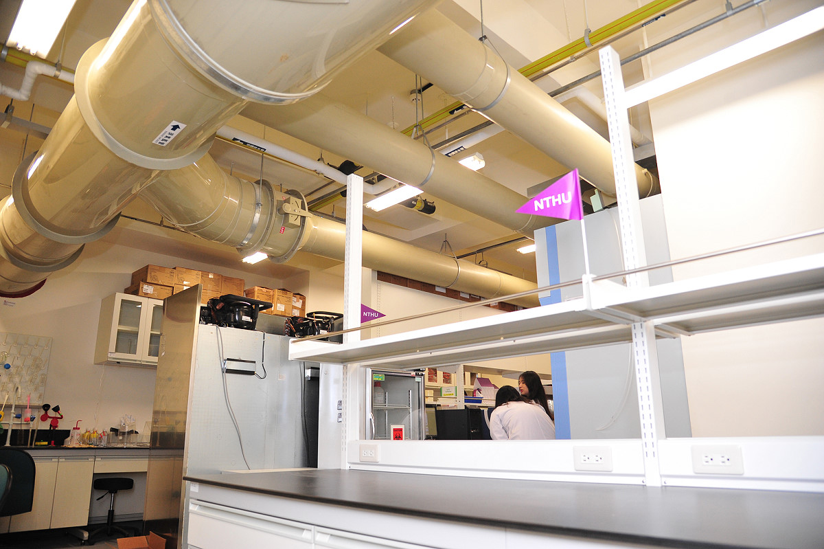 清華實驗室統一建置廢氣排放管線