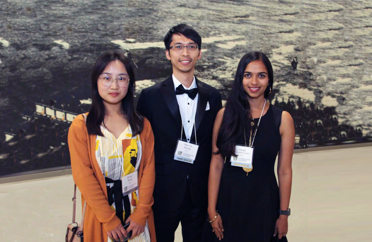 馬可尼青年學者獎今年3位得主為黃敏祐校友(中)、美國柏克萊加州大學納拉辛哈斯瓦米(右)及北京清華大學王碧釵(左)