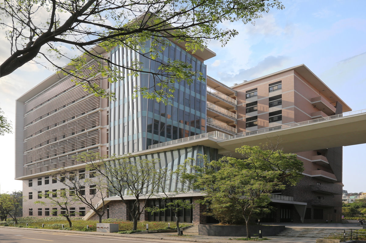 清華學士後醫學系的行政及教育中心將設在清華實驗室9樓
