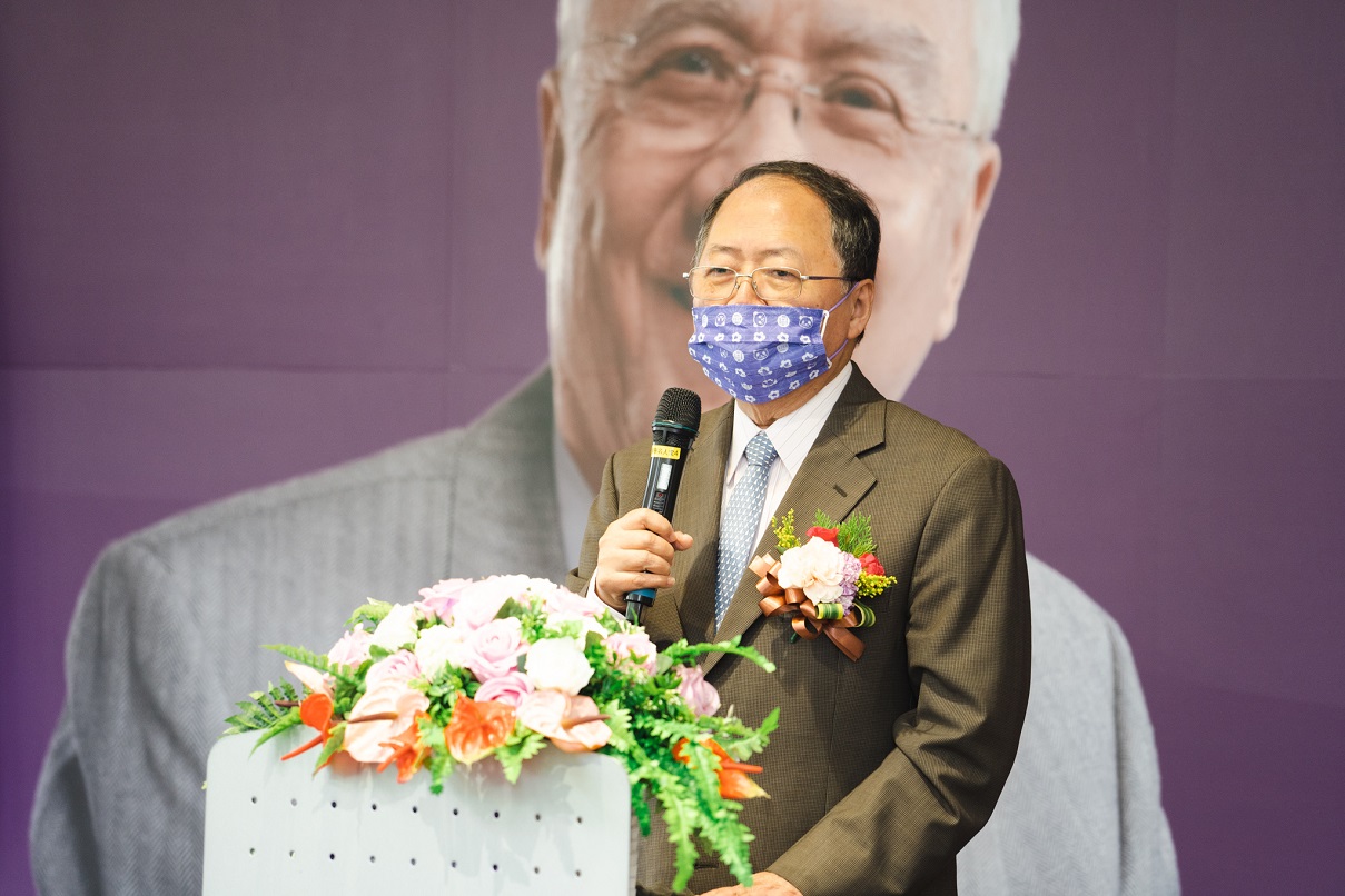 陳力俊前校長感謝劉前校長對繼任者的幫助支持。