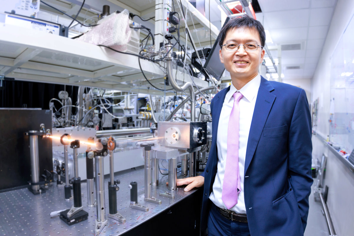 清華電機系陳明彰副教授研發出可捕捉奈米世界電子運動的「奈米照相機」