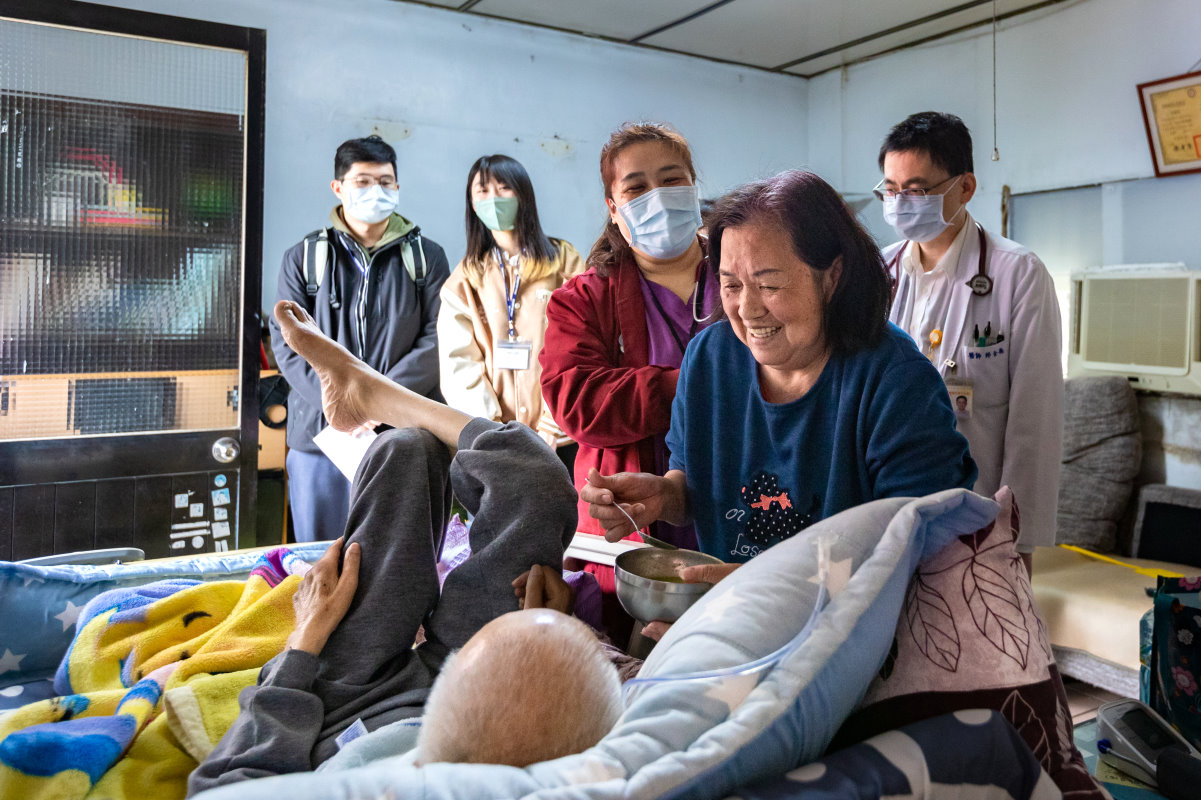 清華醫學生到新竹五峰鄉原住民社區見習居家安寧療護