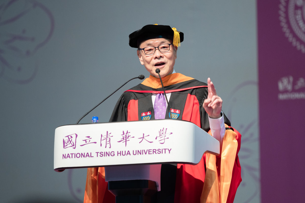 王秀鈞博士期許畢業生擁抱改變、勇於冒險