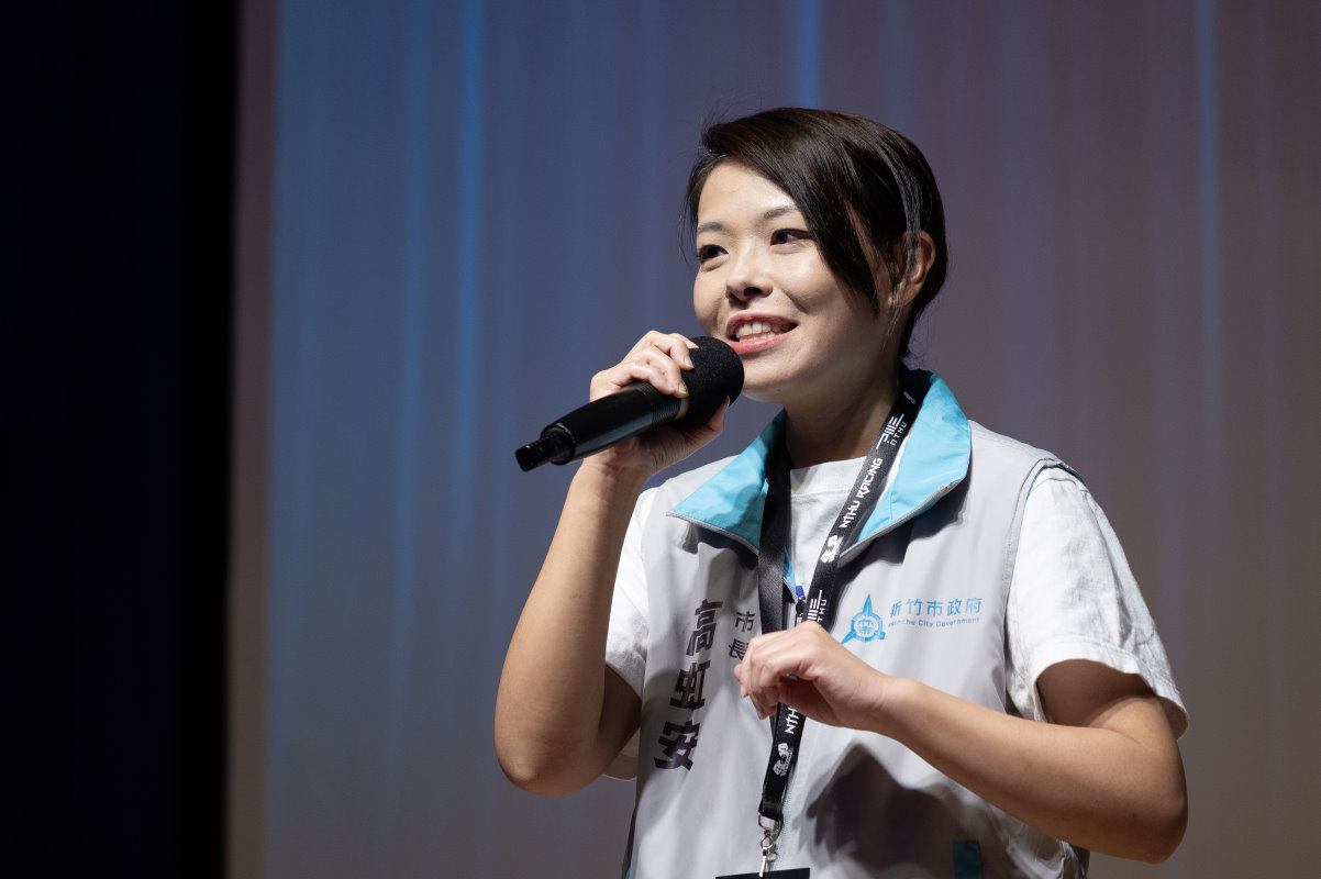 新竹市高虹安市長說清華同學帶著賽車登上國際舞台，令她非常感動