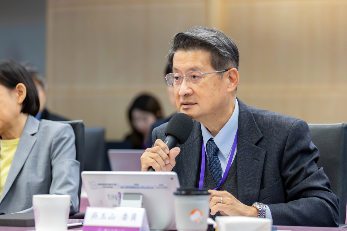 吳玉山委員提出建言