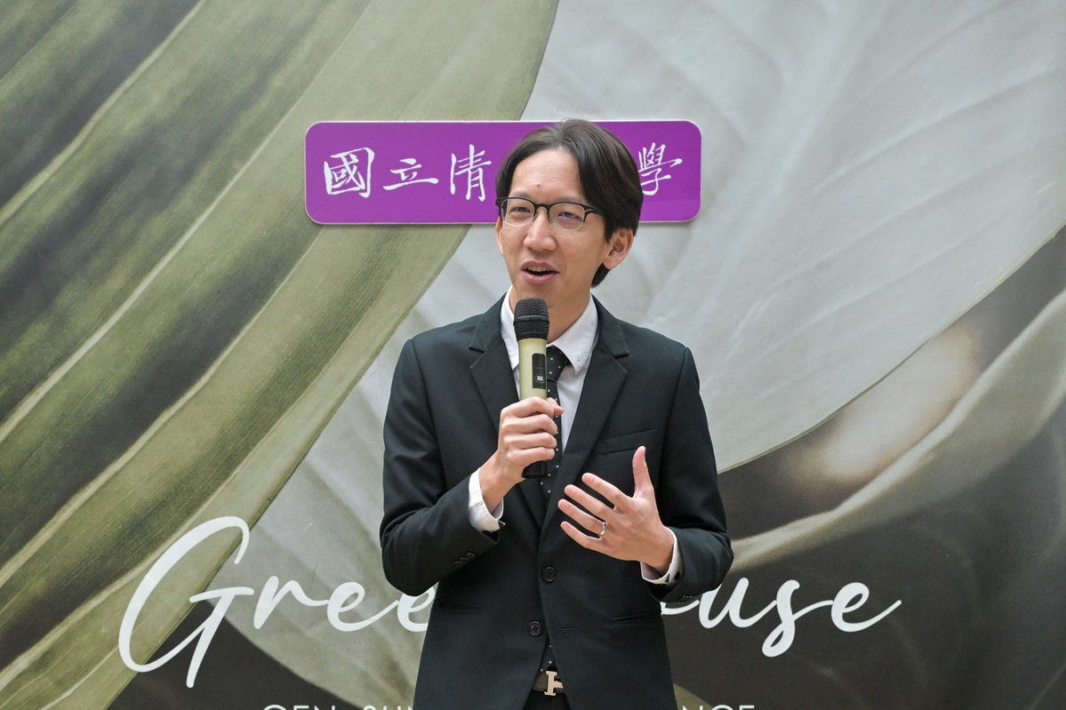 電機系李祈均教授今年獲頒傑出人才發展基金獎勵。