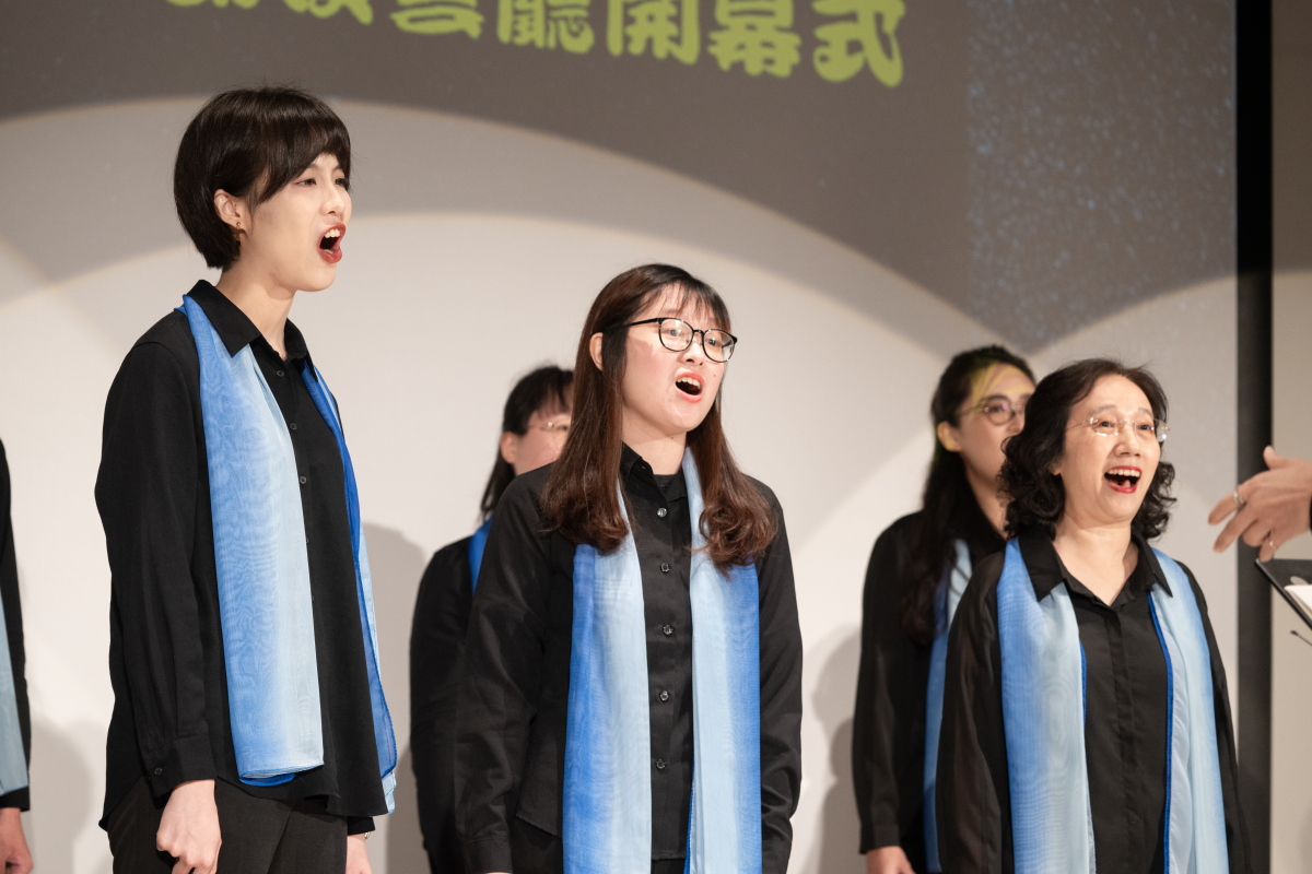重新啟用的合勤演藝廳將在9月13日以沂風室內合唱團與本校大學合唱團合作演出的「回聲」音樂會作為首演